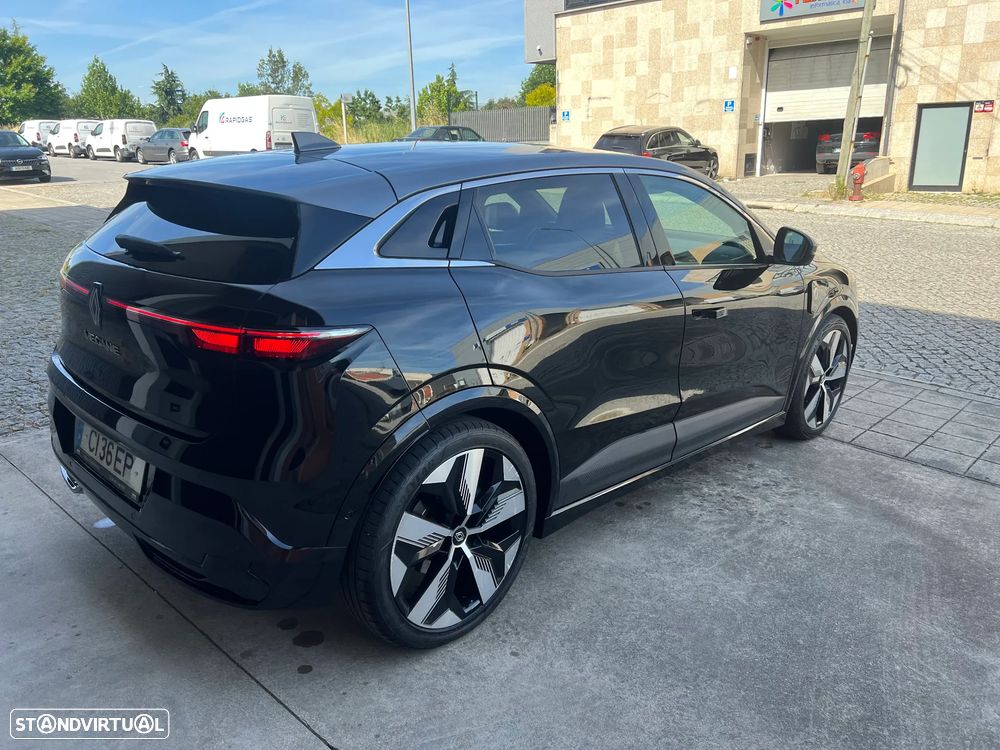 Renault Mégane E-Tech 220 Comfort Range Iconic - 19