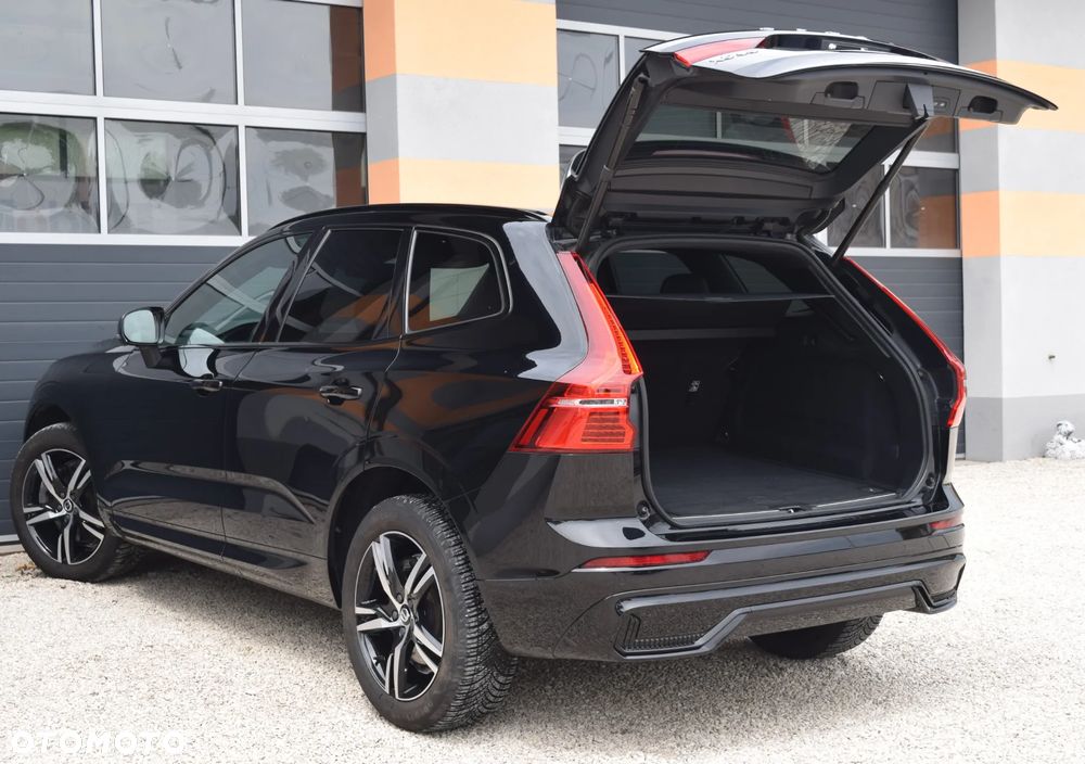 Volvo XC 60 B4 D AWD R-Design - 18