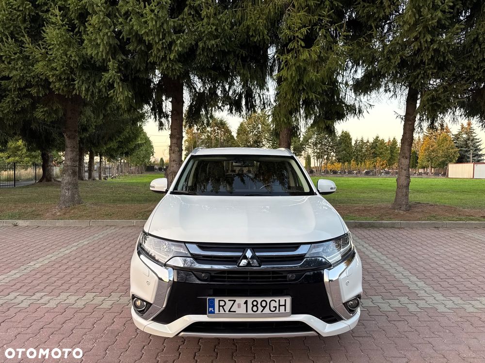 Mitsubishi Outlander 2.0 4WD - 2