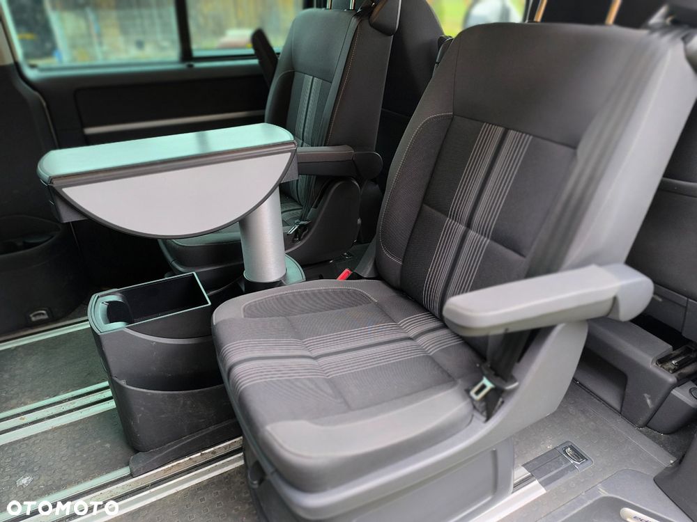 Volkswagen Multivan - 7