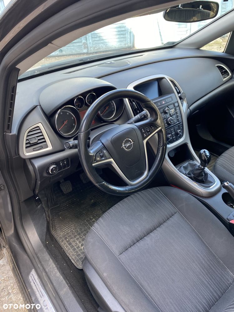 Opel Astra - 8