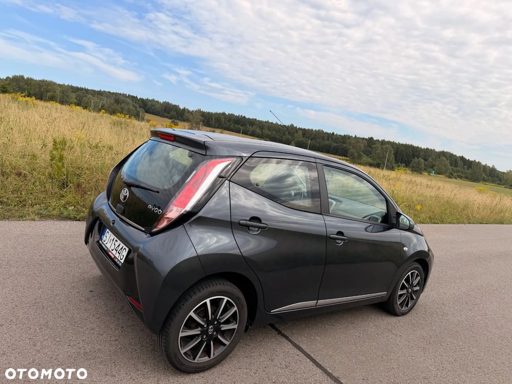 Toyota Aygo x-clusiv - 23