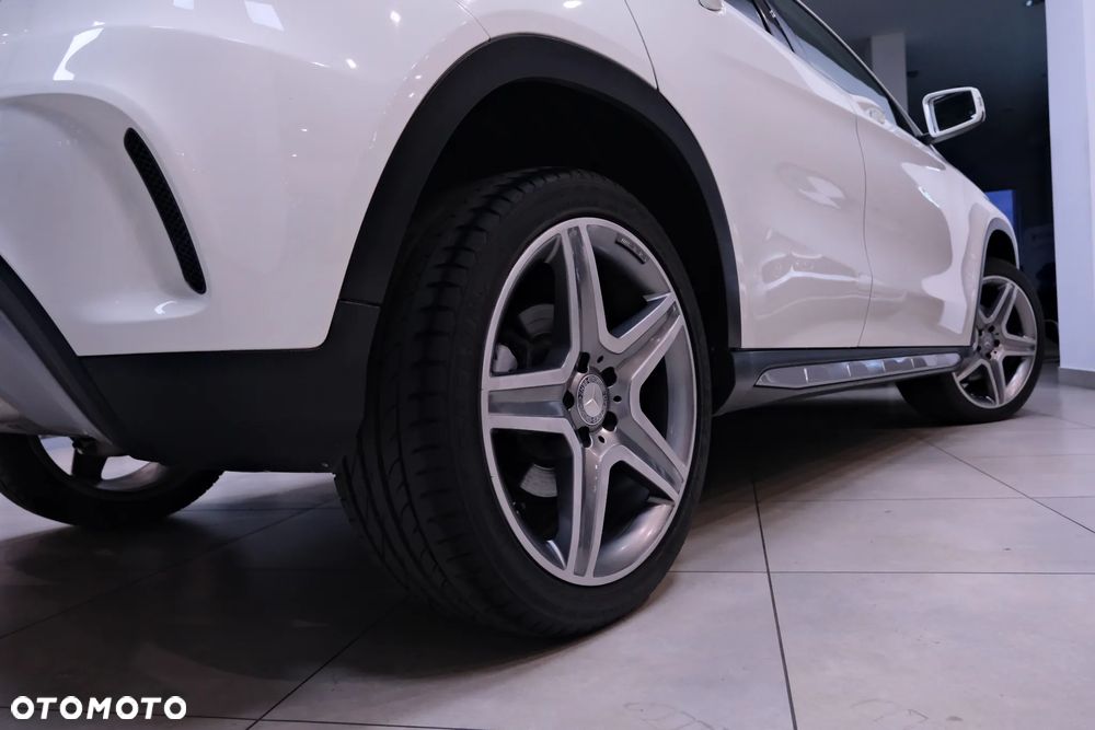 Mercedes-Benz GLA 250 7G-DCT SCORE - 10