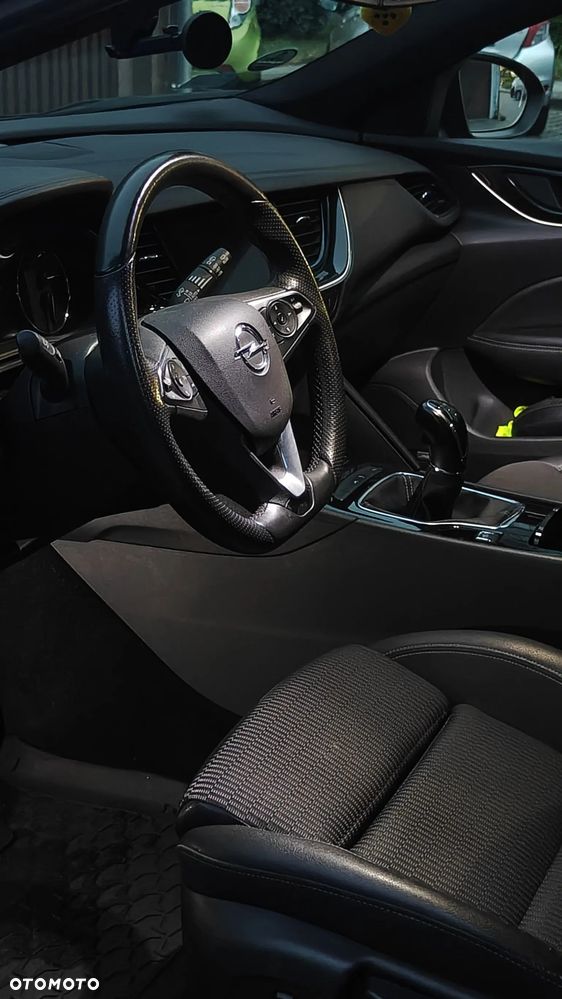 Opel Insignia 1.6 T Elite S&S - 21