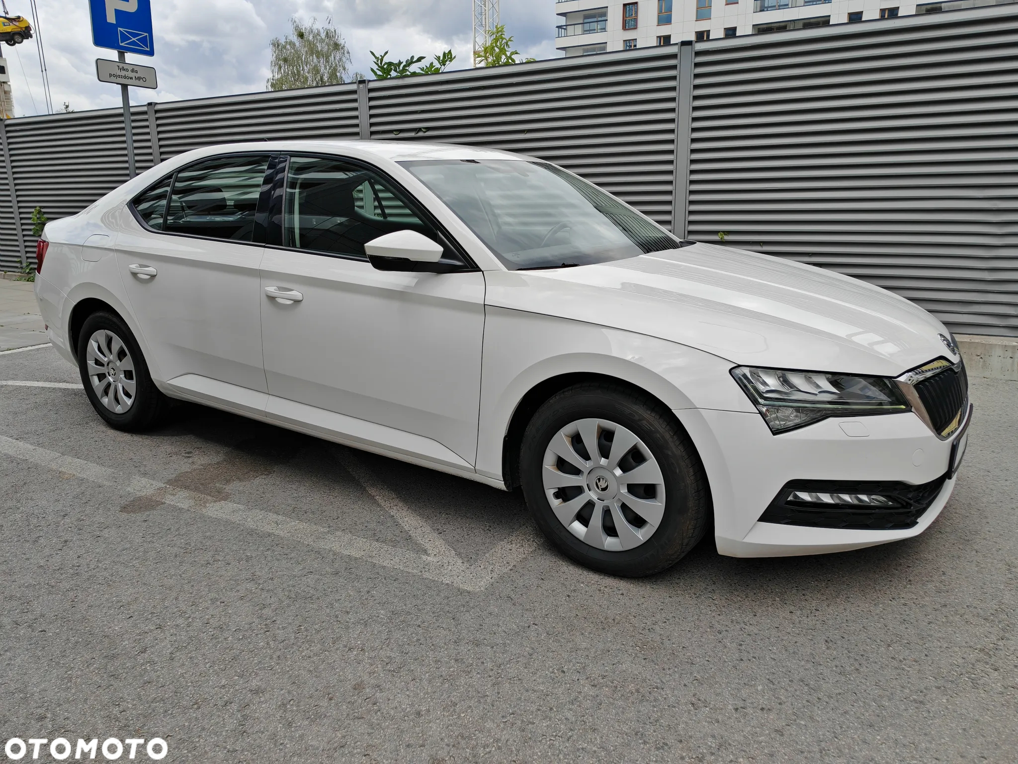 Skoda Superb 1.5 TSI ACT Active - 5
