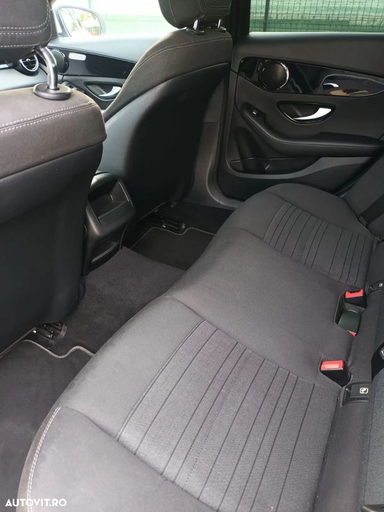 Mercedes-Benz C - 25