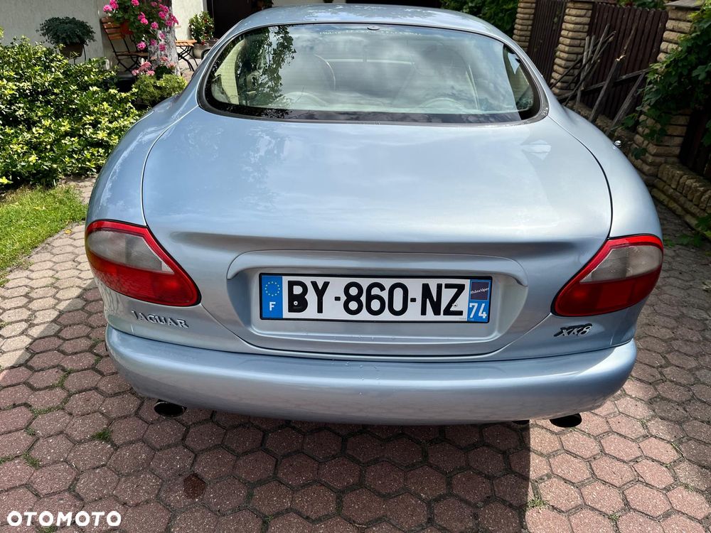 Jaguar XK8 - 5
