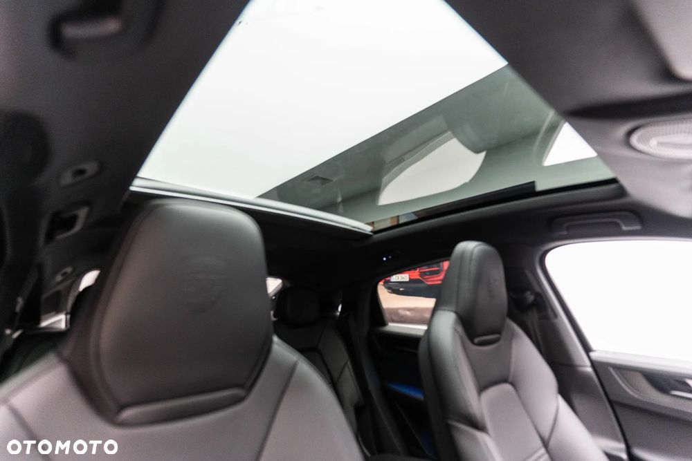 Porsche Cayenne - 34