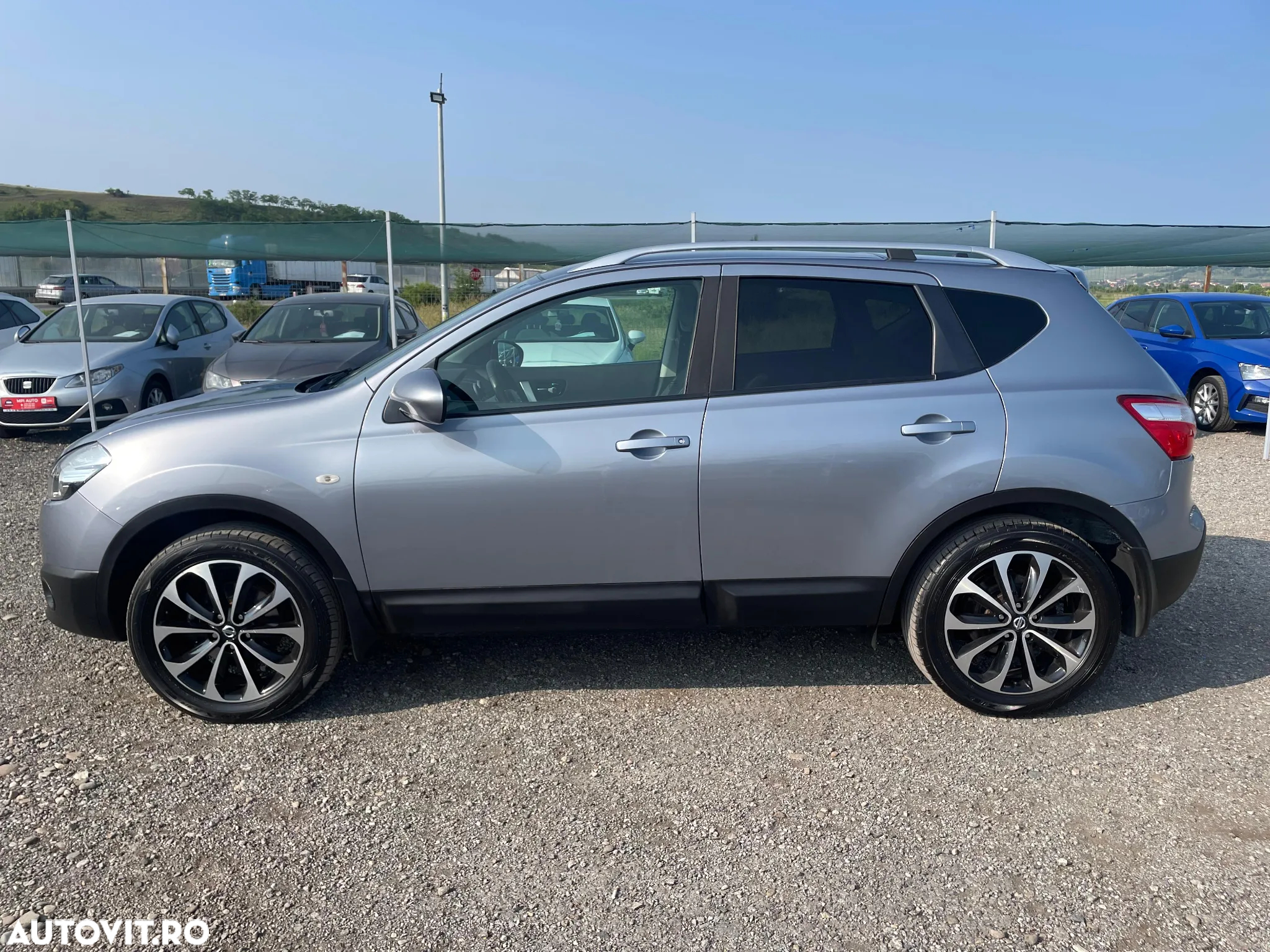 Nissan Qashqai 2.0 DCI 4 x 4 DPF Aut acenta - 5