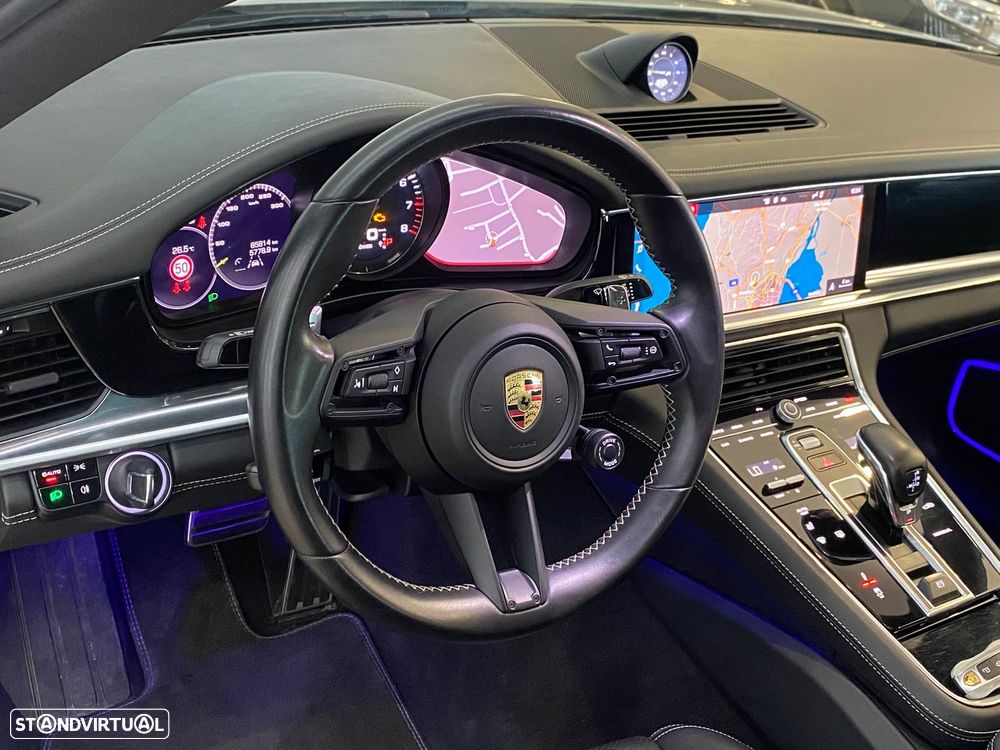 Porsche Panamera 4 E-Hybrid - 5