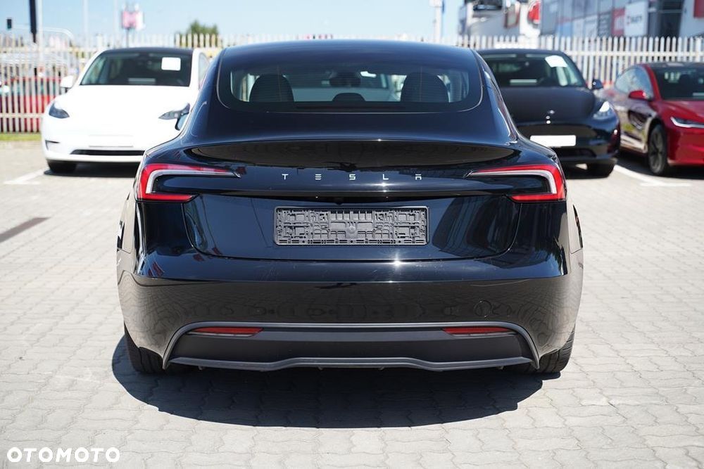 Tesla Model 3 RWD Premium - 5