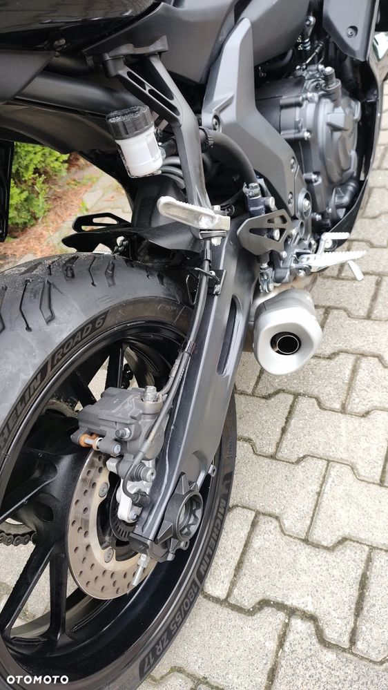 Yamaha R7 - 17