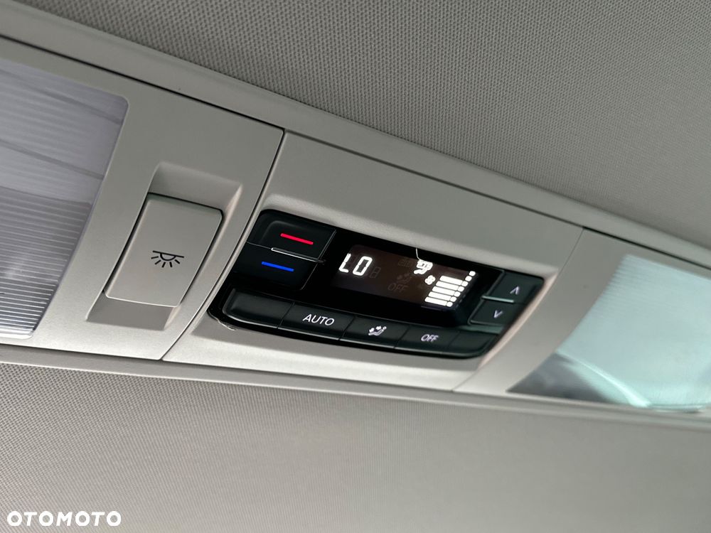 Volkswagen Multivan 2.0 TDI L1 Higline DSG - 38