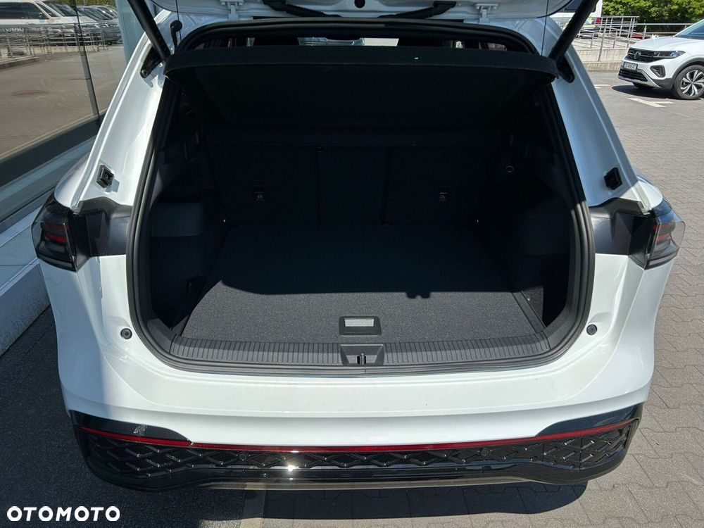 Volkswagen Tiguan - 28