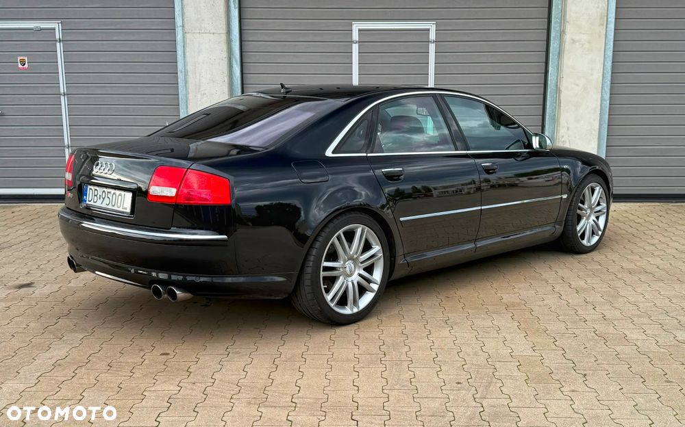 Audi S8 5.2 FSI Quattro - 2