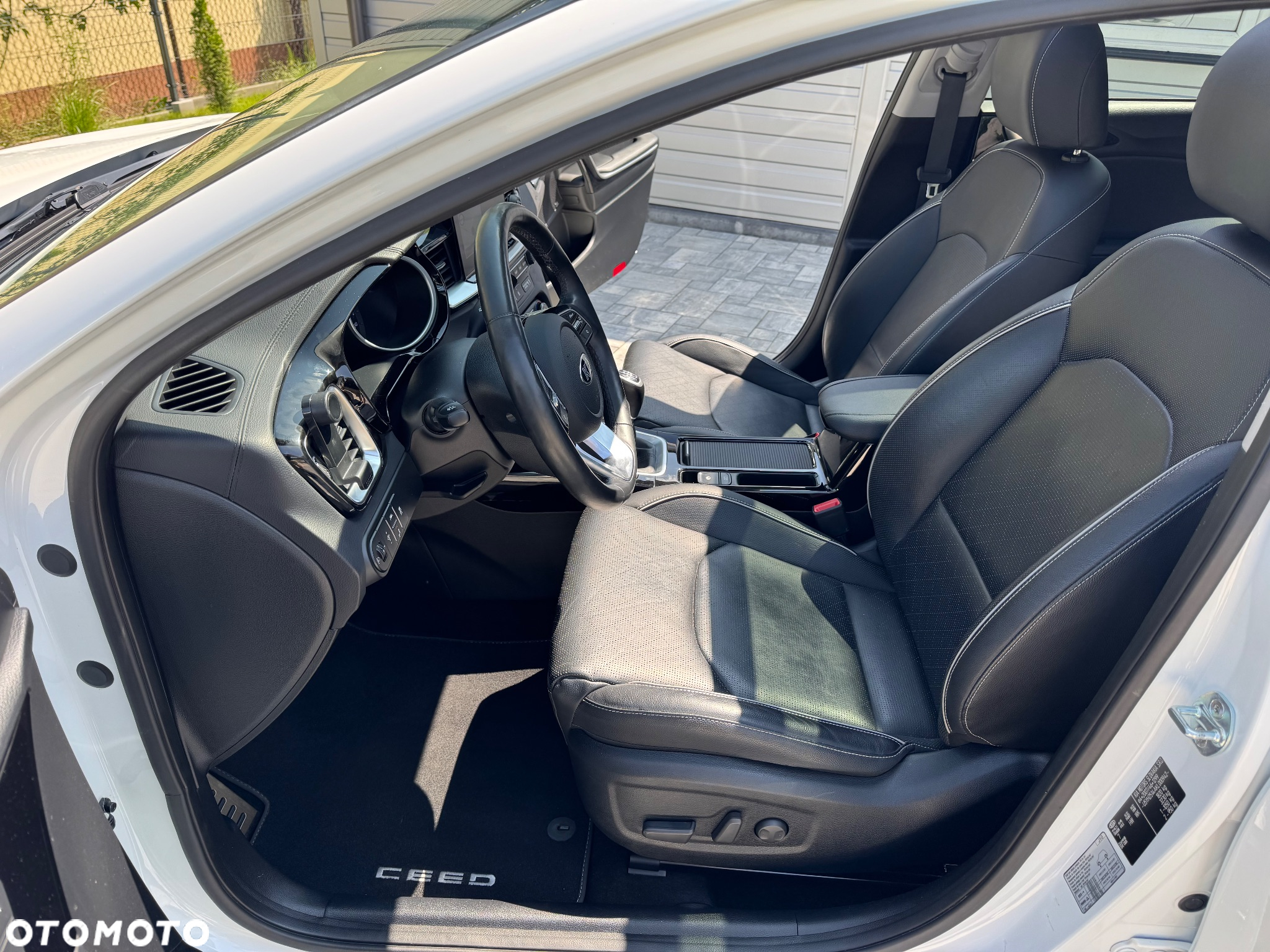 Kia Ceed 1.4 T-GDI OPF Platinum Edition - 36