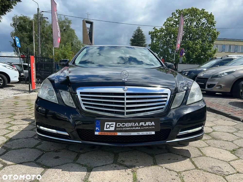Mercedes-Benz Klasa E 200 CDI DPF BlueEFFICIENCY 7G-TRONIC Elegance - 29