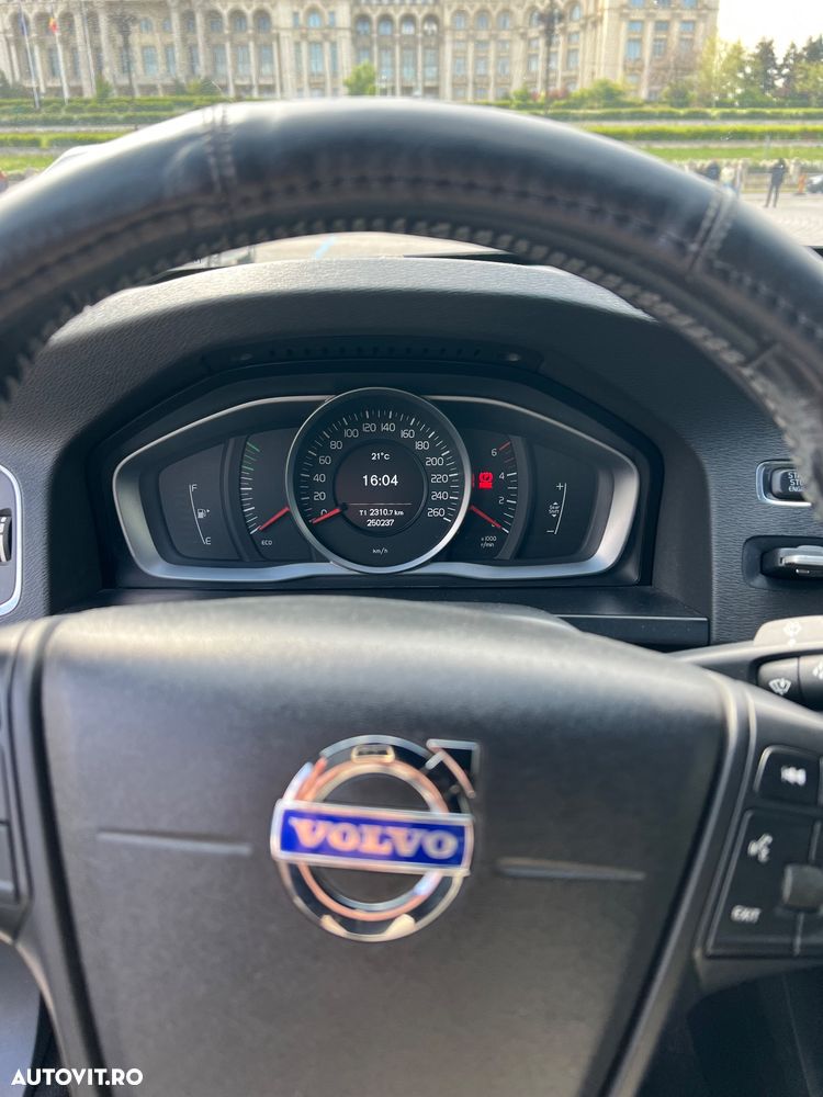 Volvo S60 D4 VEA Start-Stop Momentum - 32