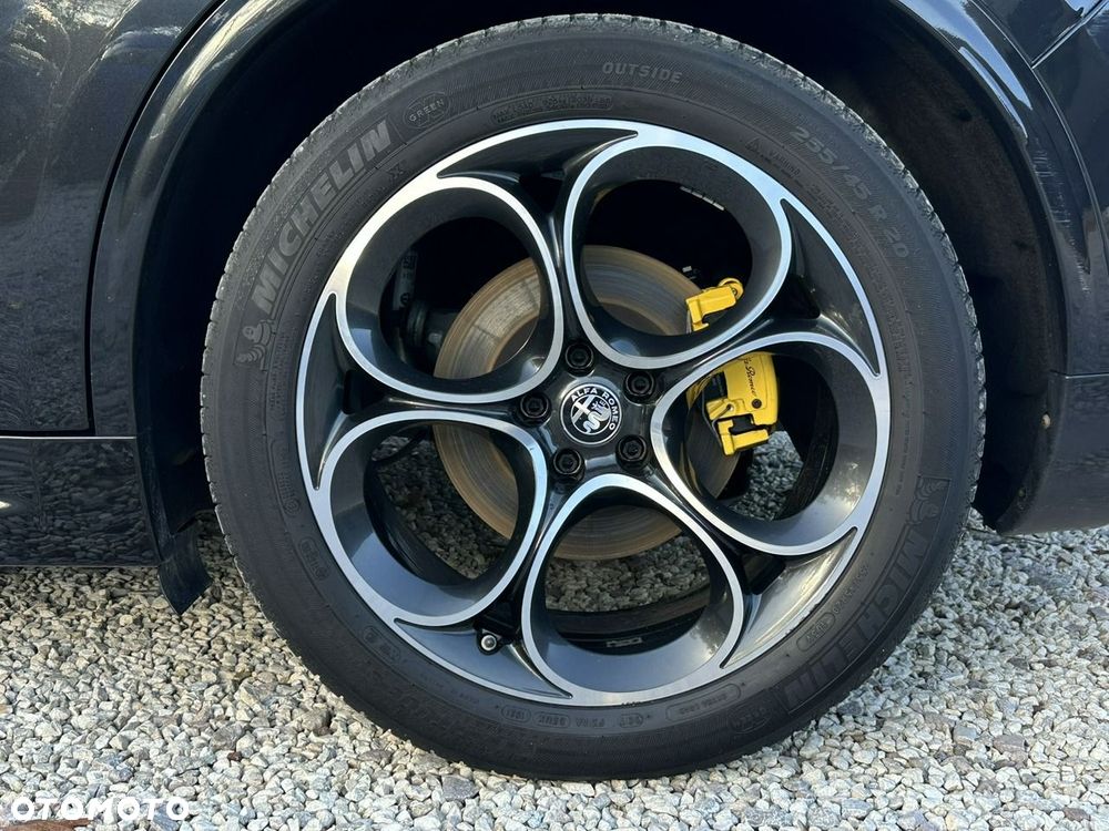 Alfa Romeo Stelvio 2.0 Turbo Veloce Q4 - 21