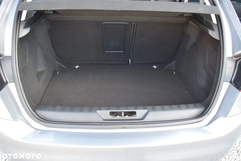 Peugeot 308 1.2 PureTech Allure S&S - 15