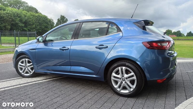Renault Megane ENERGY TCe 100 PLAY - 40