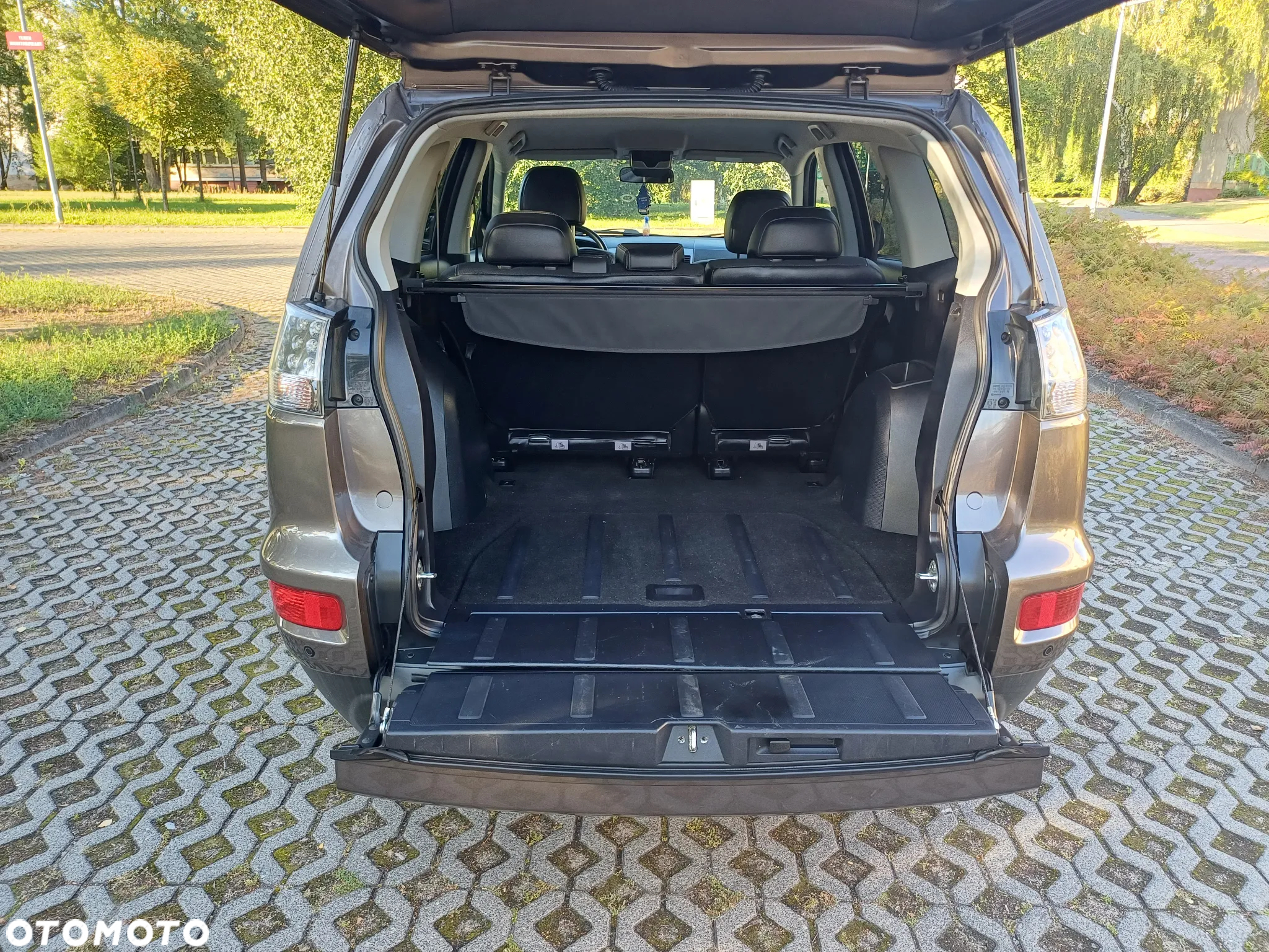 Mitsubishi Outlander 2.2 DI-D ClearTec 2WD Edition - 12