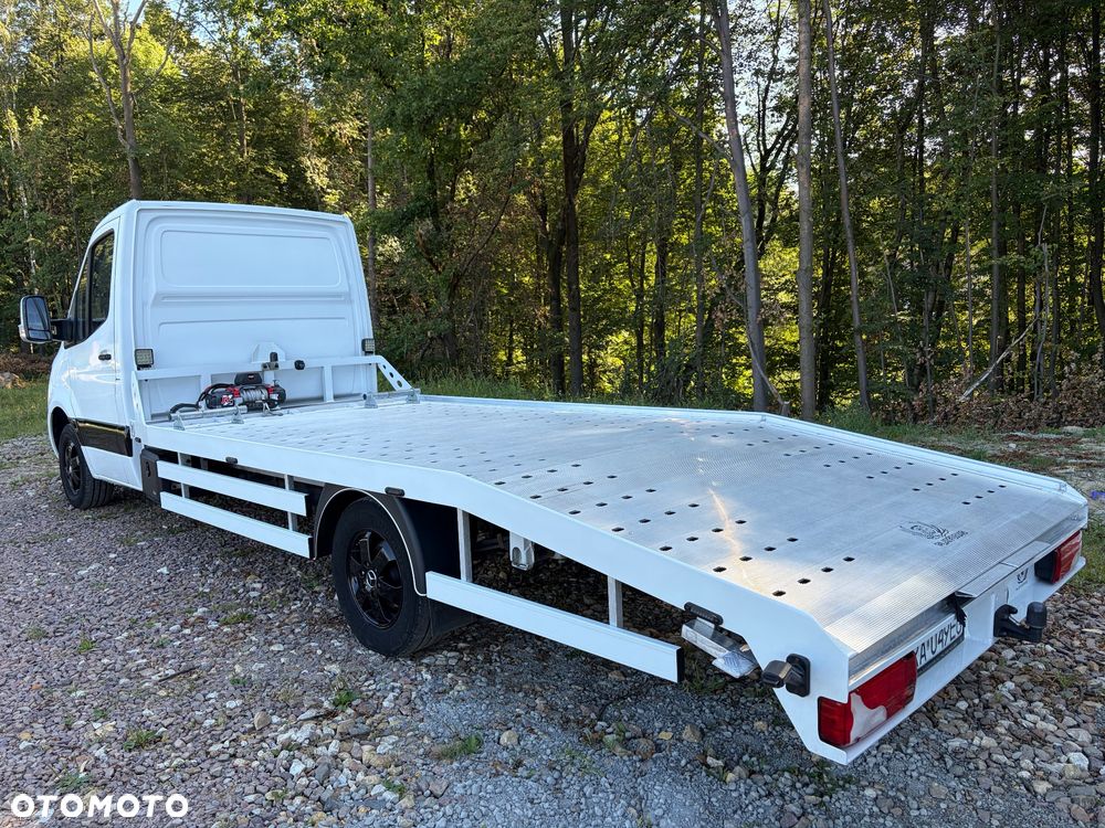 Mercedes-Benz Sprinter 319 - 3
