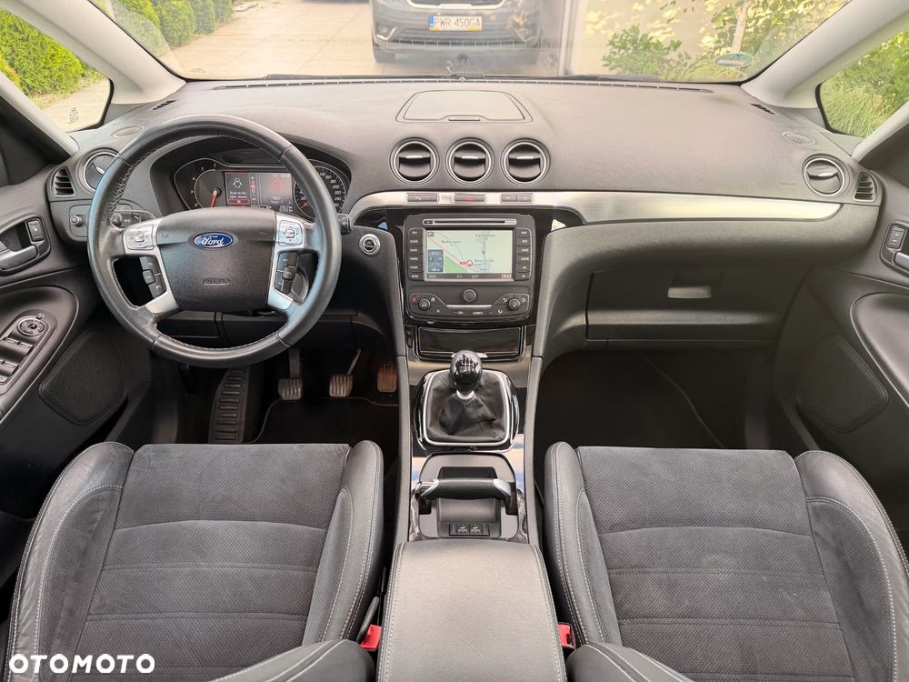 Ford S-Max 2.0 TDCi DPF Titanium - 17