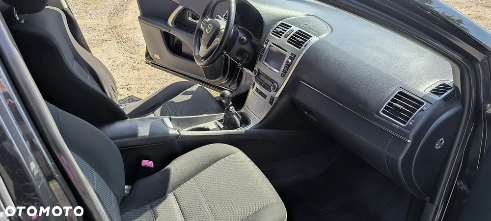 Toyota Avensis 2.0 D-4D PowerBoost Active - 25