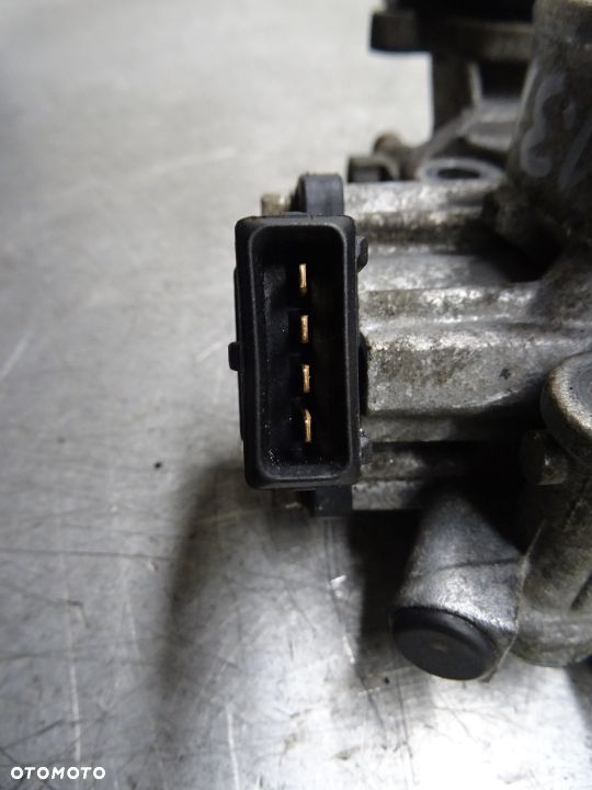 MITSUBISHI COLT V 3D 1.3B PRZEPUSTNICA - 5