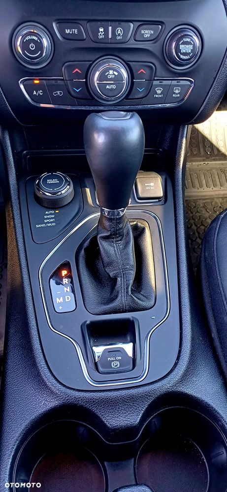 Jeep Cherokee 2.0 T Active Drive I Automatik Limited - 7