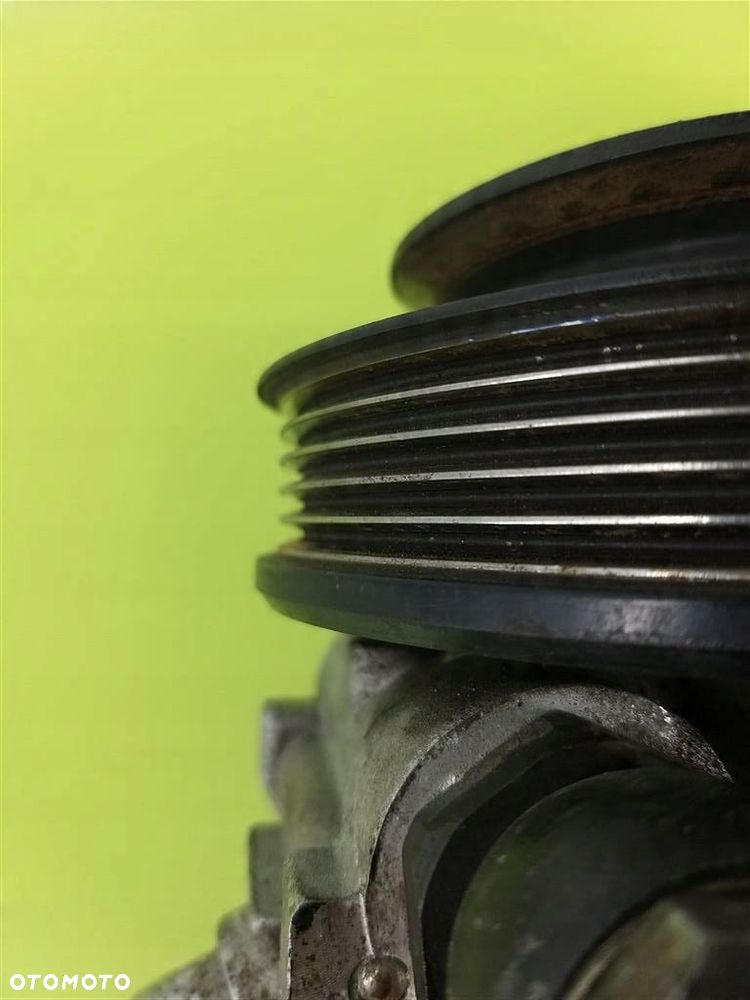 Pompa wspomagania Audi A4 B5  A4 B6 VW PASSAT B5 SUPERB 1.6B 1.8B 20V 2.0B - 6