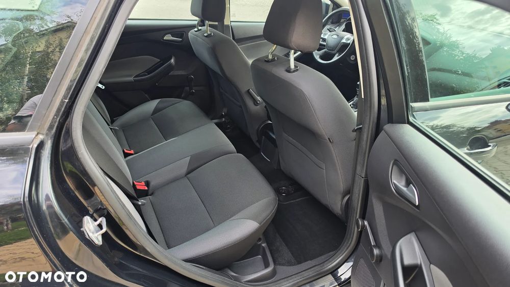 Ford Focus 1.6 Trend Sport - 16
