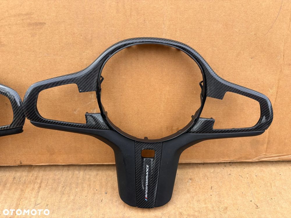 Nowa Oryginalna Osłona Kierownicy Dekor Obudowa BMW Carbon M Performance 2471438 3 G20 5 G30 G31 F90 F97 F98 X3 G01 X4 G02 X5 G05 X6 G06 X7 G07 8 G16 Karbon Zamsz 2471438 32302471438  32302463595 2463595 32302457717 32302459669 2459669 2457717 - 8