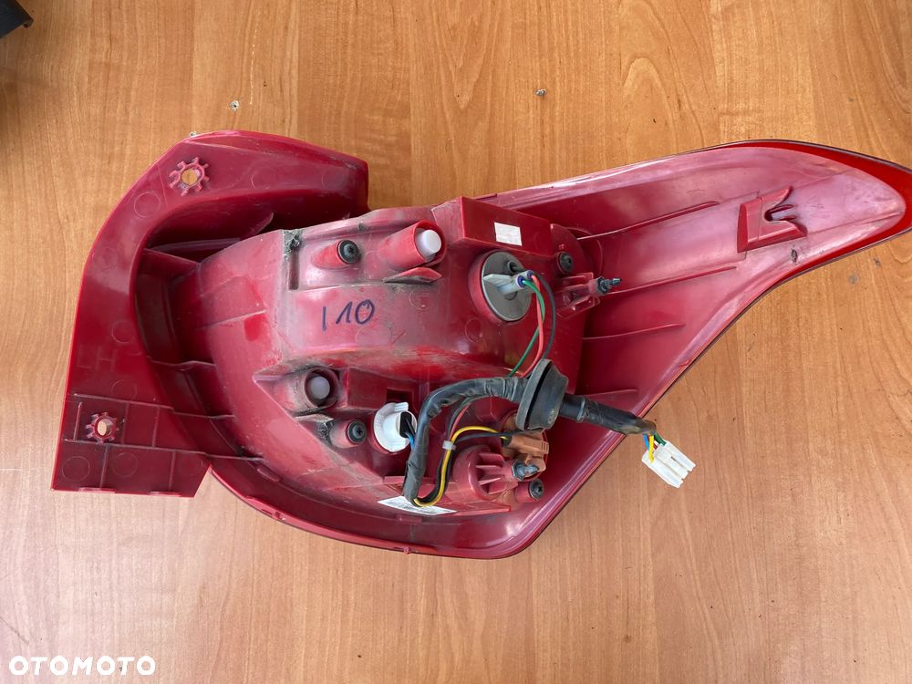 LAMPA TYŁ TYLNA PRAWA LUB LEWA HYUNDAI I10 II - 7