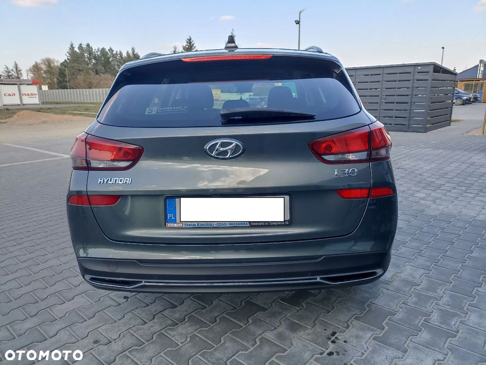 Hyundai i30 1.5 T-GDI 48V Comfort DCT - 12