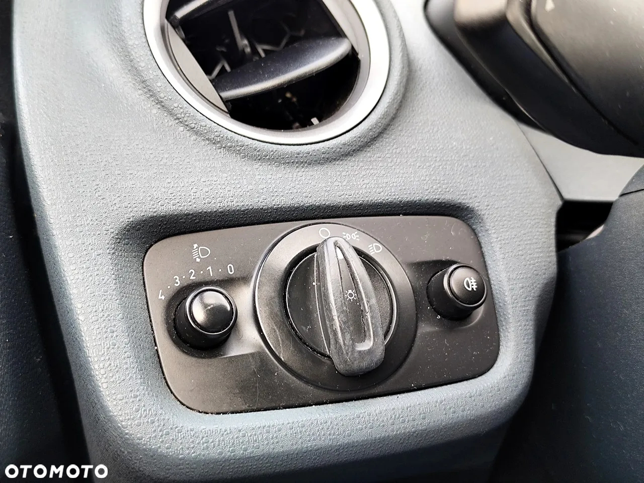 Ford Fiesta 1.25 Ambiente - 21