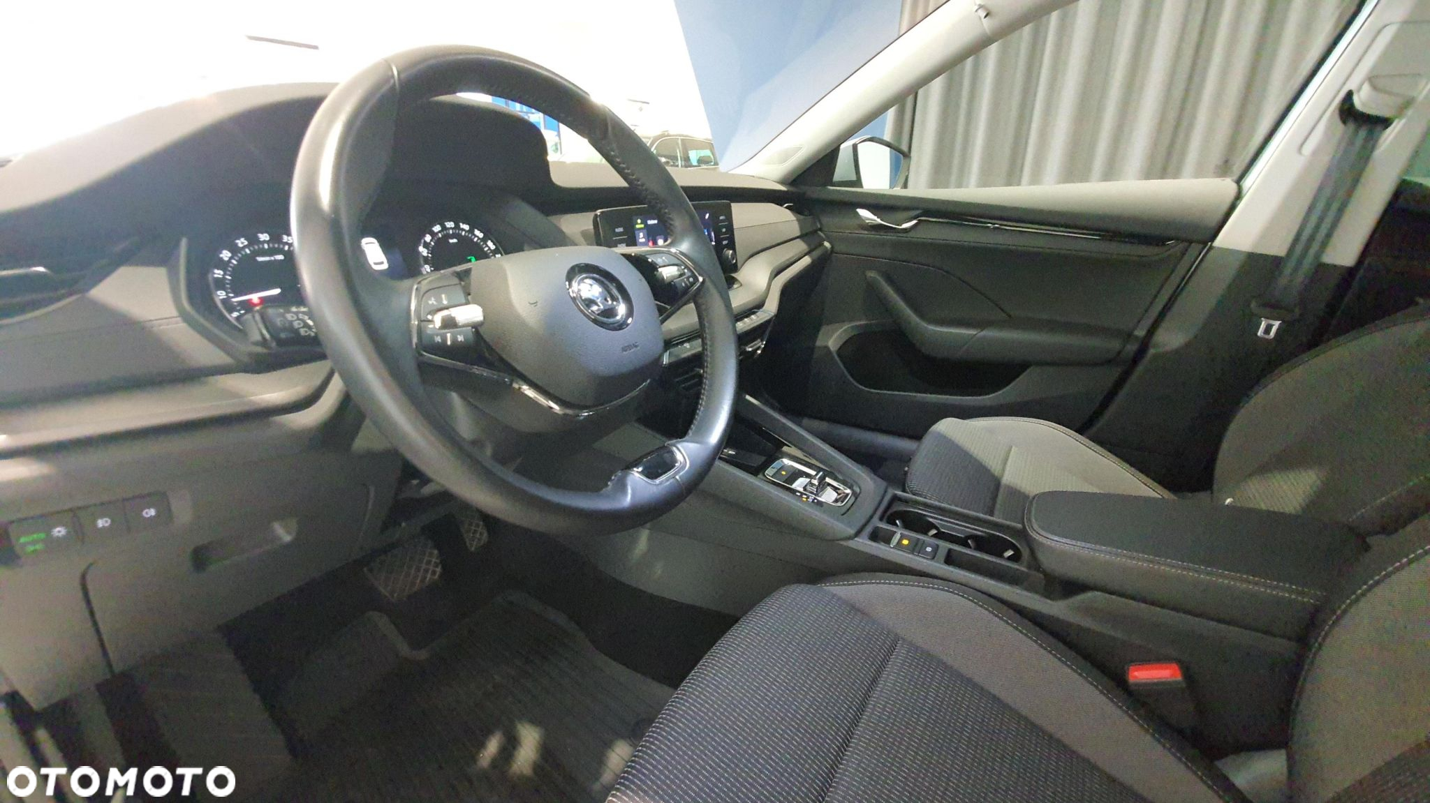 Skoda Octavia 2.0 TDI Ambition DSG - 9