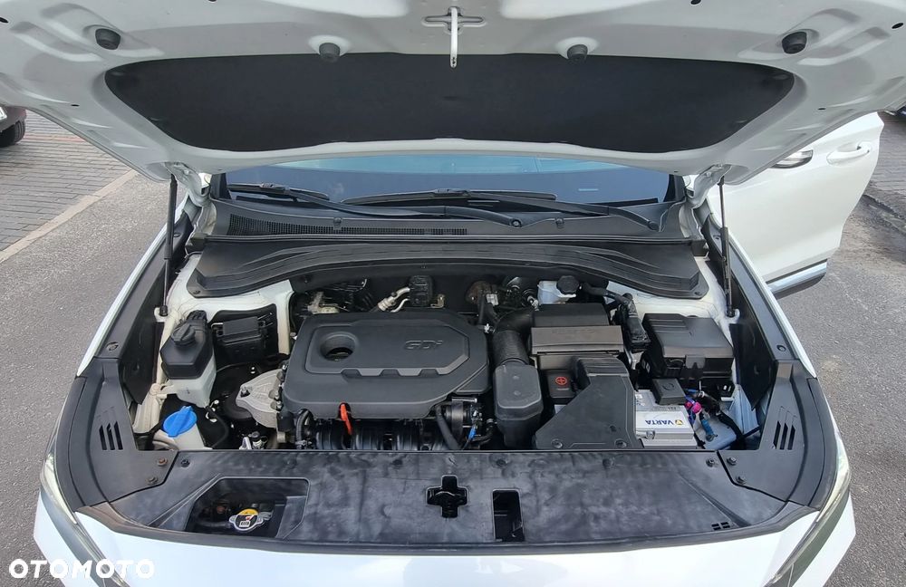 Hyundai Santa Fe 2.4 GDI 4WD SEVEN Premium - 28