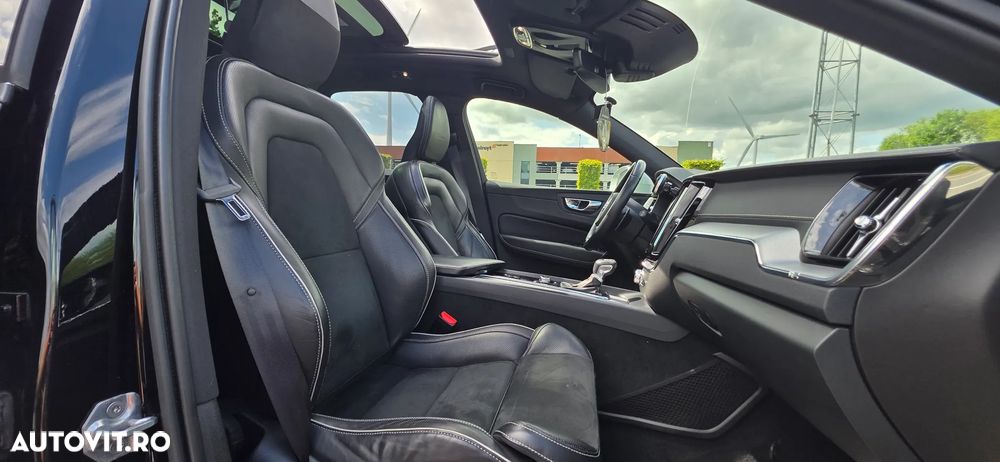Volvo XC 60 B4 D AWD Geartronic RDesign - 28
