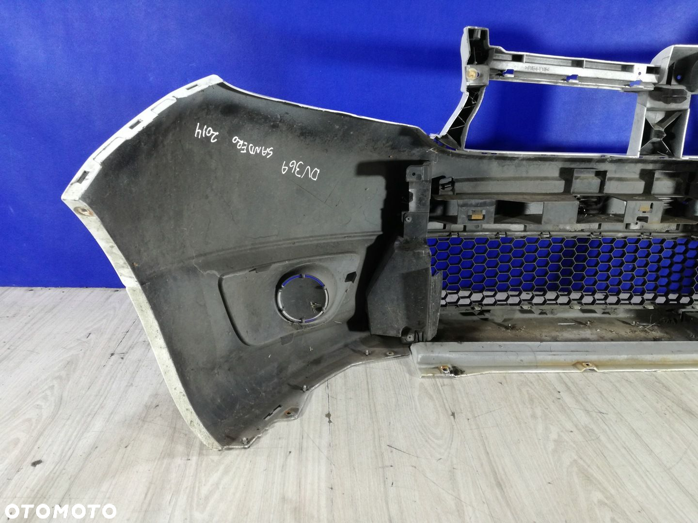 Dacia Sandero 2 II zderzak przód przedni 12/16 DV369 - 7