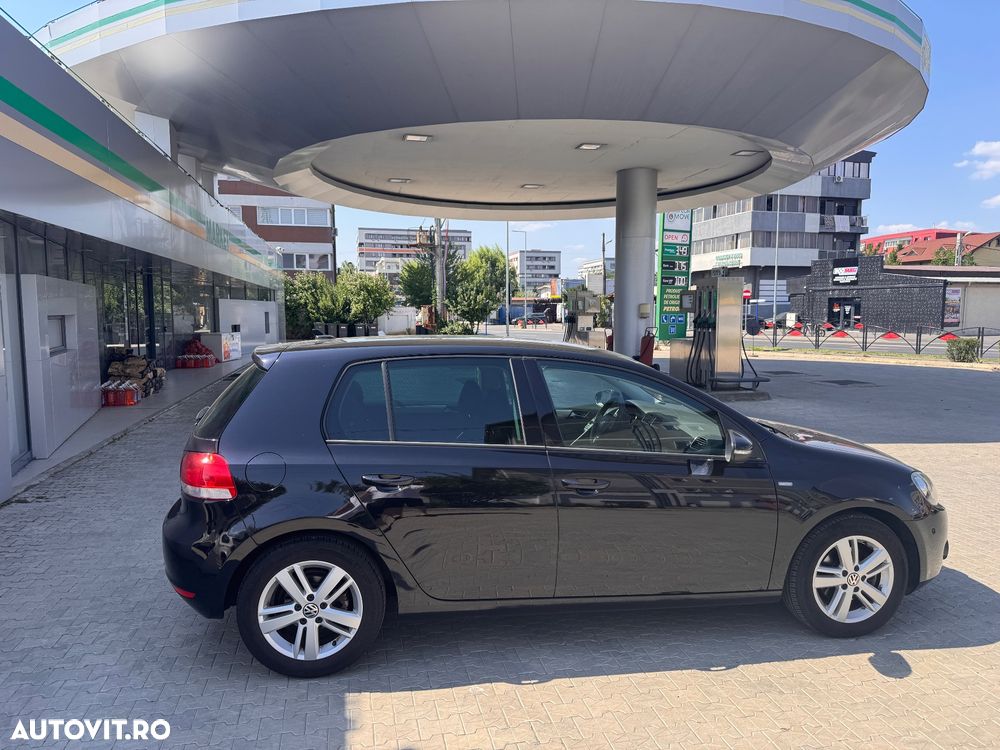 Volkswagen Golf 1.4 TSI MATCH - 8