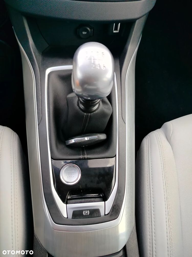 Peugeot 308 PureTech 130 Stop & Start Allure - 28