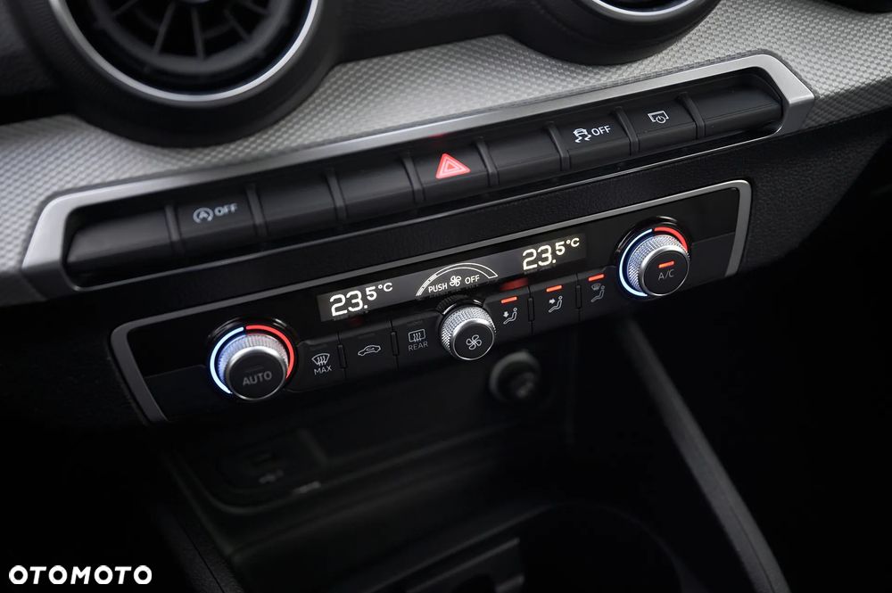 Audi Q2 35 TFSI S tronic sport - 36