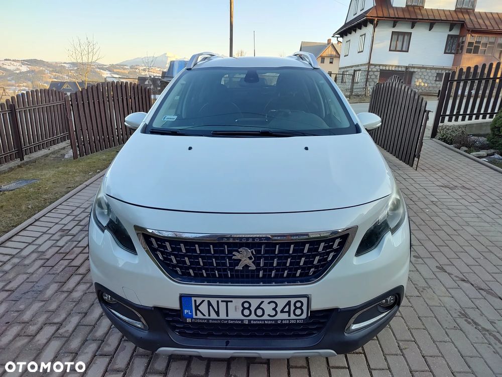 Peugeot 2008 - 8