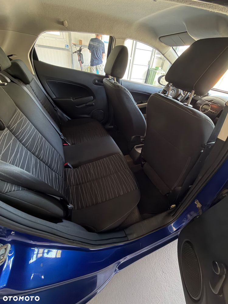 Mazda 2 - 11