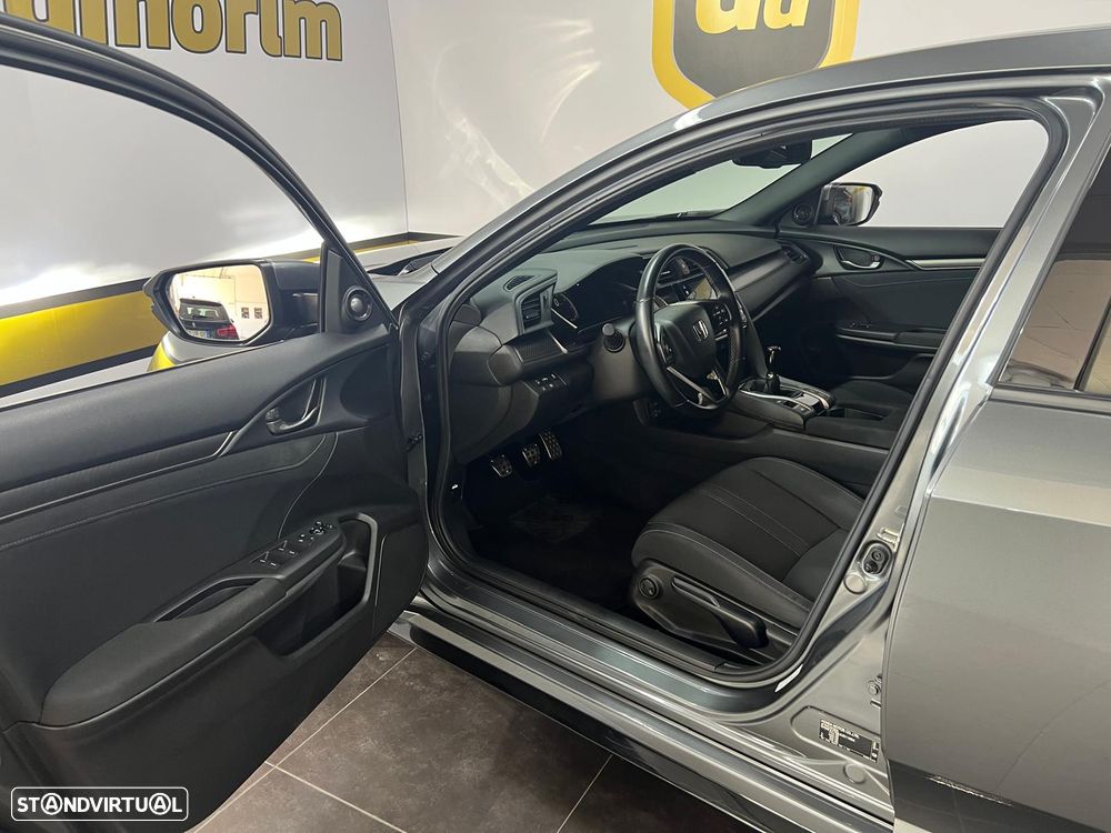 Honda Civic 1.5 i-VTEC Sport Plus - 14