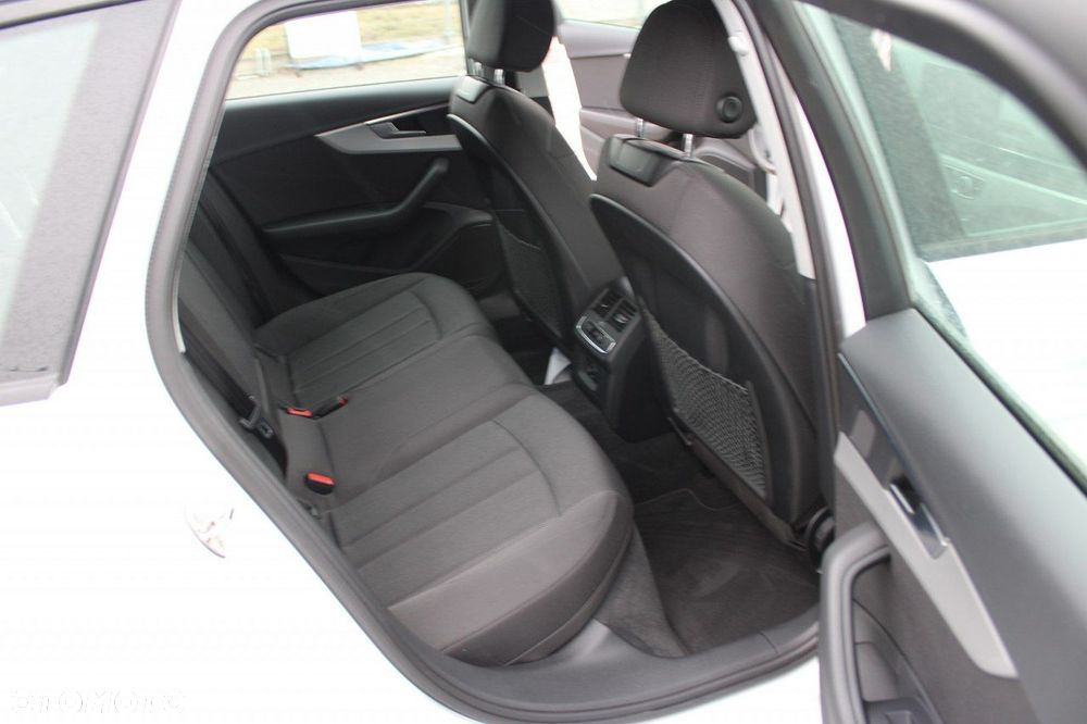 Audi A4 - 33