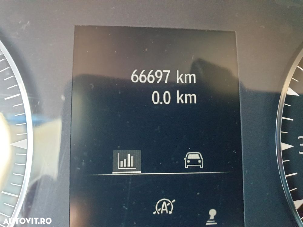 Dacia Logan TCe 90 MT6 Prestige - 36