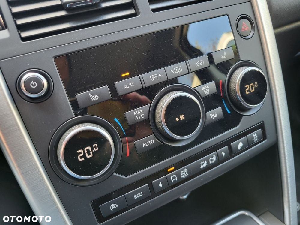 Land Rover Discovery Sport - 16
